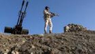 مقتل ضابط إيراني و3 جرحى.. هجوم على مقر عسكري