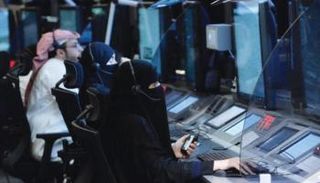 المرأة لها دور مهم في تحقيق أهداف الاستدامة - أرشيفية