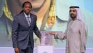 محمد بن راشد يكرّم وزير تعليم سيراليون بجائزة "أفضل وزير في العالم"