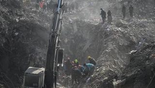 آثار الزلزال المدمر في تركيا