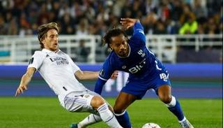 لوكا مودريتش ضد الهلال