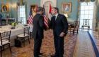 عبدالله بن زايد يناقش مع وزير خارجية أمريكا تعزيز العلاقات