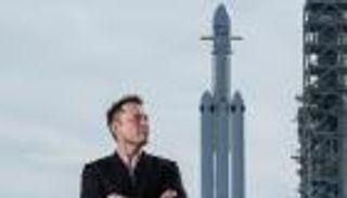 إيلون ماسك عاشق الفضاء.. أحلام الصبا تصنع المعجزات
