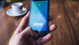 تطبيق تويتر