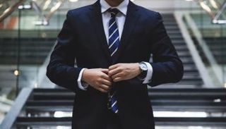 نشرة وظائف القوى العاملة 2023