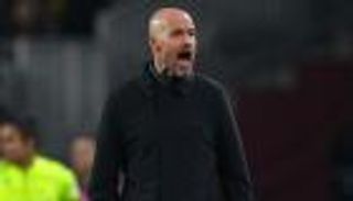 برشلونة ضد مانشستر يونايتد.. تين هاج نادم بعد التعادل