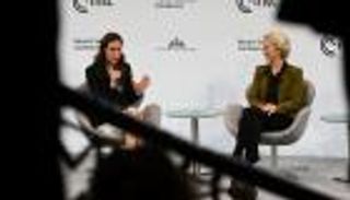 رئيسة المفوضية الأوروبية تدعو من ميونخ لتكثيف دعم أوكرانيا بالأسلحة