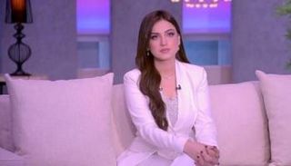 المذيعة المصرية ياسمين عز