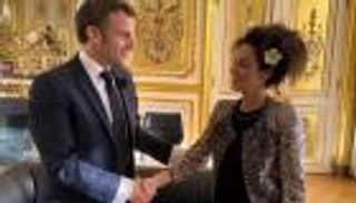 من هي الإيرانية مسيح نجاد التي قابلت ماكرون بميونخ؟