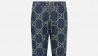 الجينز المطبوع نجم موضة 2023..  إطلالة تخطف الأنظار