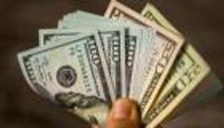 سعر الدولار اليوم في مصر الإثنين 20 فبراير 2023.. ترقب وحذر