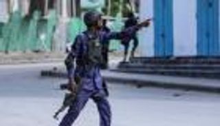 أخطر رؤوس الإرهاب بالصومال.. السجن 15 عاما لضابط سابق