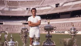 أمانسيو أمارو أسطورة ريال مدريد الراحل