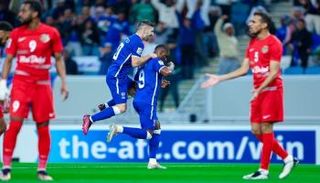جانب من مباراة الهلال وشباب الأهلي