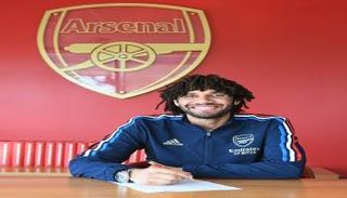 محمد النني لاعب وسط أرسنال
