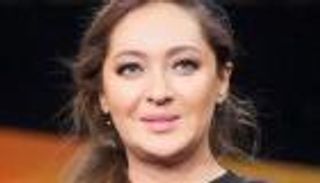 فنانات إيرانيات يثرن ضد النظام بـ"خلع الحجاب"