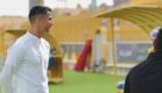 فيديو.. رونالدو يقود احتفالات النصر في يوم التأسيس بالزي الوطني