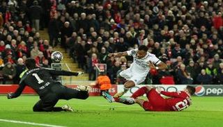 ريال مدريد ضد ليفربول