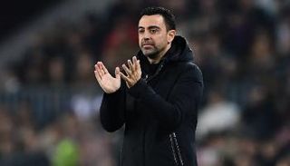 تشافي هيرنانديز مدرب برشلونة