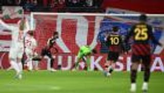 "سيد الأبطال".. محرز يبهر الإنجليز رغم عثرة مانشستر سيتي