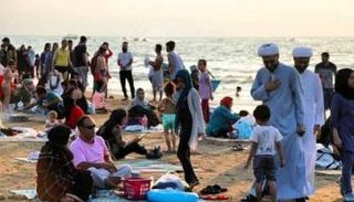 لجان من رجال دين بإيران يراقبون التزام النساء بالحجاب