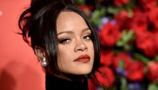 المغنية ريهانا