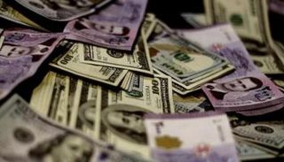 تعاملات الدولار الأمريكي في سوريا - أرشيفية