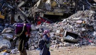 آثار الزلزال المدمر في تركيا