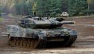 هدية ألمانيا لأوكرانيا بالعام الثاني للحرب.. دبابات واستوديو وعقوبات