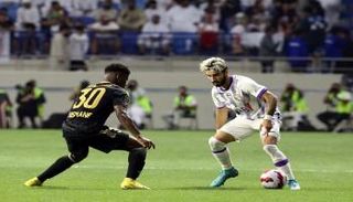 من مباراة العين والشارقة في كأس السوبر الإماراتي