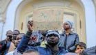 المهاجرون الأفارقة.. تونس ترد على اتهامات العنصرية برسالة طمأنة
