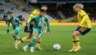 بلماضي في ورطة.. 3 أزمات تضرب منتخب الجزائر قبل توقف مارس
