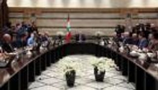 جدل سياسي جديد.. جلسة "إغاثية" رابعة للحكومة اللبنانية