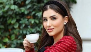 الفنانة مي عمر