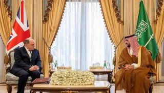 الأمير خالد بن سلمان بن عبدالعزيز وبن والاس