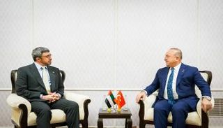 الشيخ عبدالله بن زايد آل نهيان يلتقي وزير خارجية تركيا