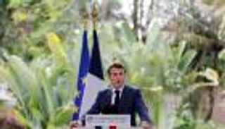 من الجابون.. ماكرون يعلن نهاية "أفريقيا الفرنسية"