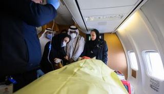 الطفلة السورية شام لدى وصولها الإمارات