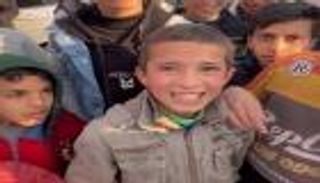 طفل سوري يحقق حلم مقابلة كريستيانو رونالدو (فيديو)