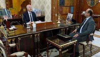 الرئيس التونسي خلال لقاء وزير الشؤون الاجتماعية