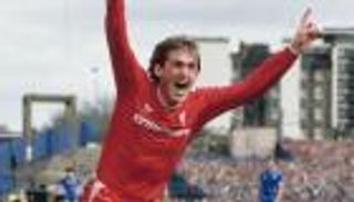 في عيد ميلاده.. كيف كان الملك دالجليش ينقذ ليفربول المترنح؟