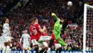 ما هو تاريخ مواجهات ليفربول ومانشستر يونايتد؟ أفضلية للشياطين الحمر