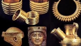 قطع ذهبية من كنز النمرود الأثري