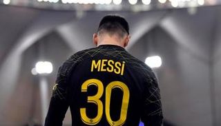 ليونيل ميسي أسطورة برشلونة الإسباني