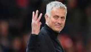 بدأ قبل 15 عاما.. مشاهد لا تُنسى من العداء بين مورينيو ويوفنتوس