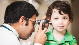مشاكل السمع لدى الأطفال تستلزم تدخلا سريعا