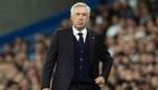 لاعب ريال مدريد يخدش وقار كارلو أنشيلوتي (فيديو)