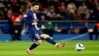 ليونيل ميسي نجم باريس سان جيرمان