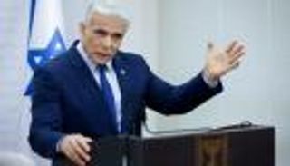 "إرهابيون يهود".. لابيد يدين استهداف فلسطينيين في حوارة