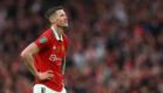 بسبب شعار ليفربول.. جماهير مانشستر يونايتد تثور على بديل رونالدو (فيديو)